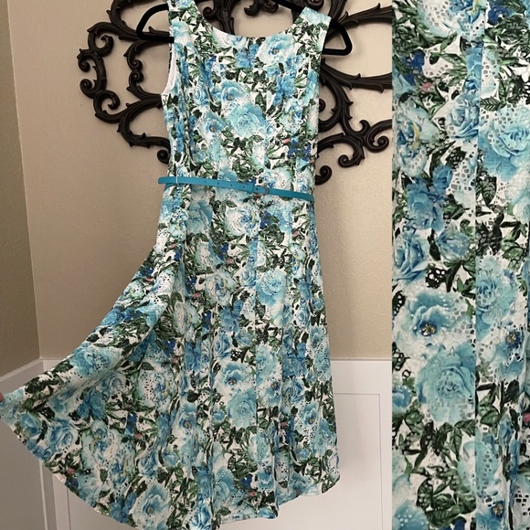 R & M Richards Dresses & Skirts - R & M Richards Floral Eyelet Lace Fit and Flare Dress